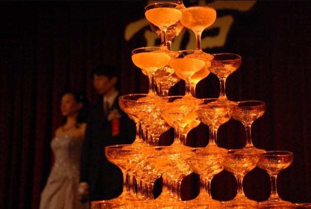 champagne-tower