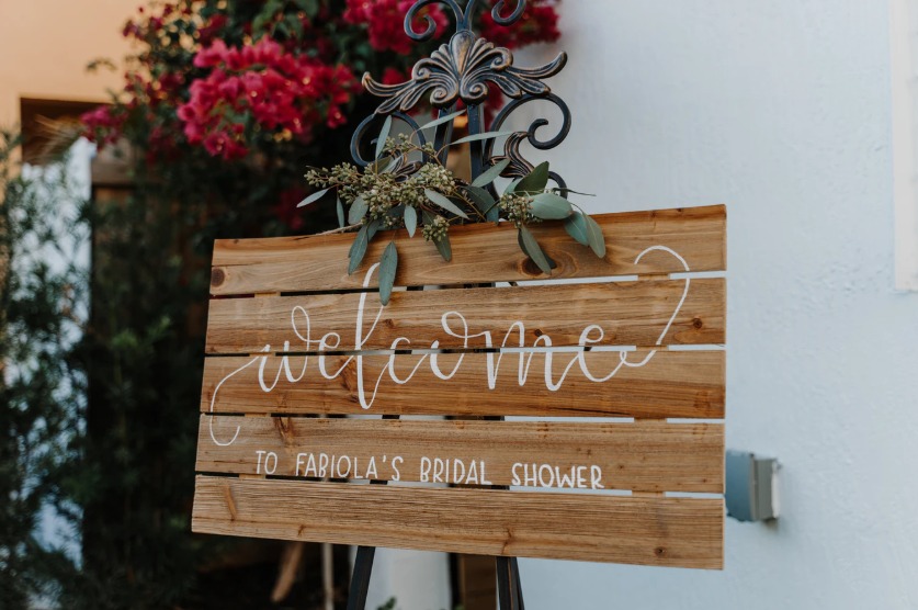 printed-wood-wedding-sign